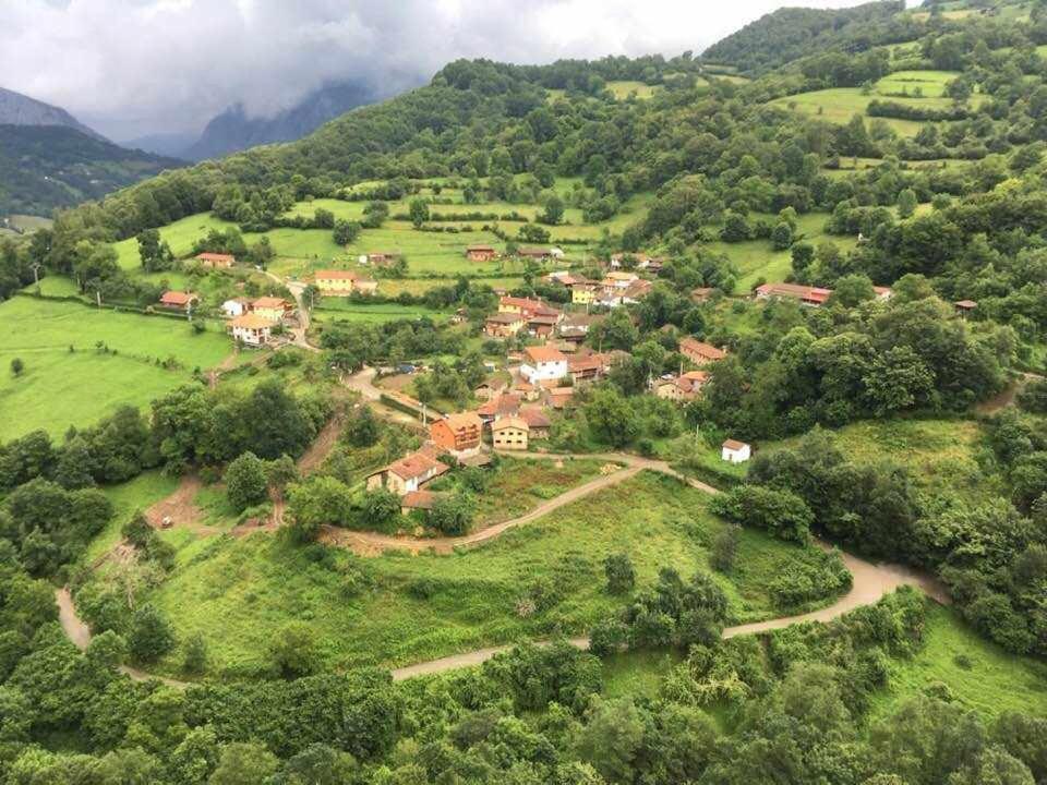 Valdecarzana Senda Del Oso Appartement *